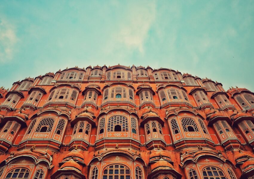 Rajasthan Family Tour | Maharaja Travellers | Jaipur Taxi & Tempo Travellers